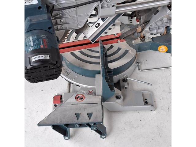 Telescoop-/afkortzaag 216mm 230v~ bosch, gcm 8 sjl, bouwjaar 2015 - afbeelding 9 van  12
