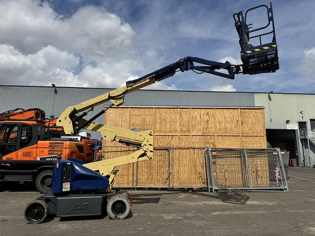 Telescoop hoogwerker, jlg , e400ajpn 15mtr, blauw/beige, 2005, elektrisch - afbeelding 2 van  21