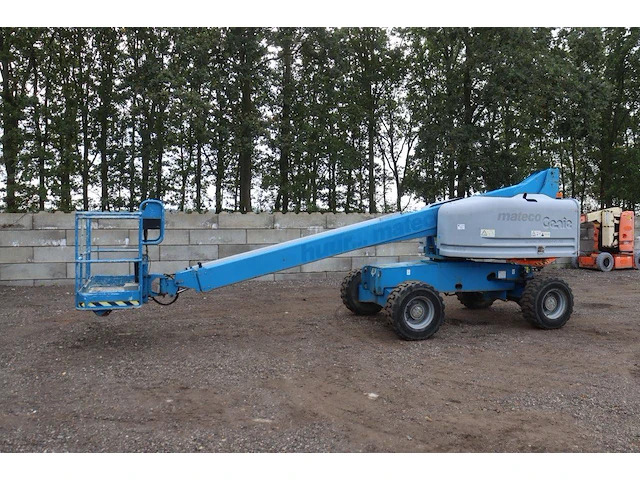 Telescoophoogwerker genie s-40 diesel 227kg 15.1m 2016 - afbeelding 1 van  1