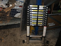 Telescoopladder safety first met 11 treden. - afbeelding 1 van  2