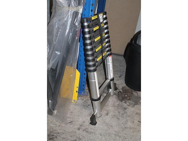 Telescoopladder safety first met 11 treden. - afbeelding 2 van  2