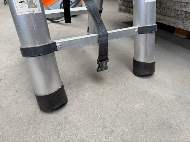Telescoopladder - afbeelding 7 van  7