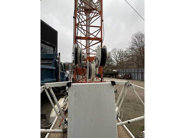 Telescopische radarmast electrisch/hydraulisch bedient - afbeelding 3 van  16