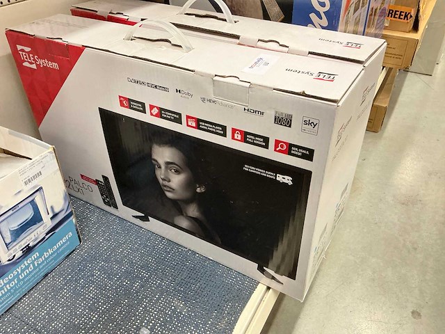 Telesystem palco22lx1 led tv 12/220 volt (2x) - afbeelding 2 van  3