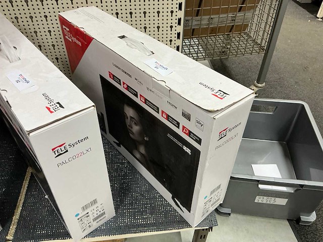 Telesystem palco22lx1 led tv 12/220 volt - afbeelding 1 van  2