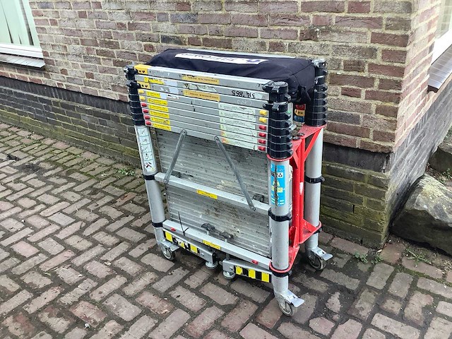 Teletower rolsteiger - afbeelding 1 van  4
