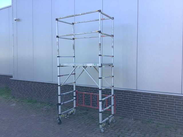 Teletower rolsteiger - afbeelding 1 van  7
