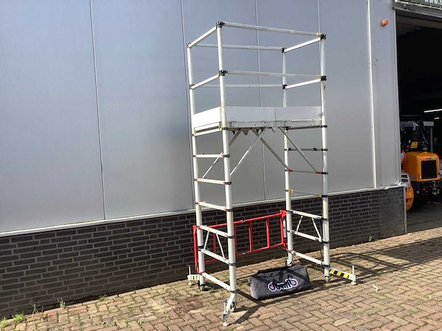 Teletower telescoop steiger - afbeelding 3 van  6