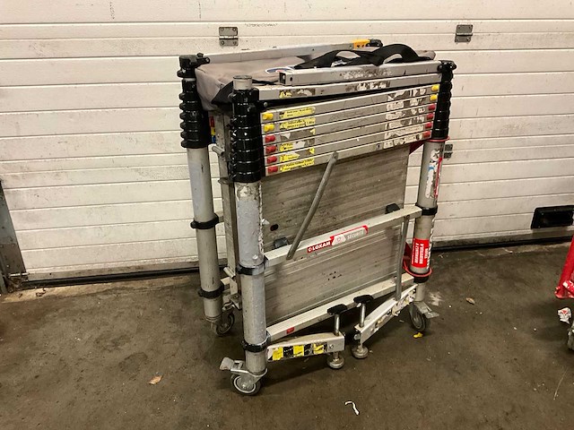 Teletower telescopic telescopische rolsteiger - afbeelding 3 van  4