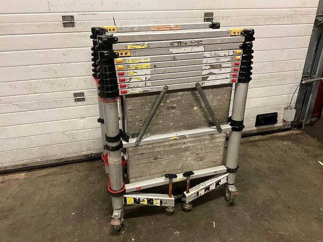 Teletower telescopic telescopische rolsteiger - afbeelding 1 van  2