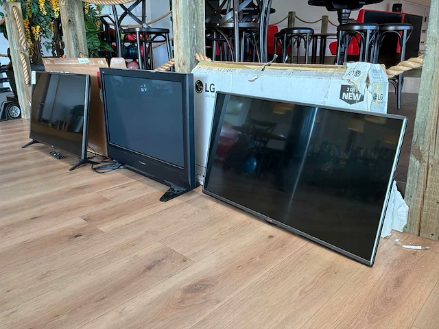 Televisie (3x) - afbeelding 1 van  7