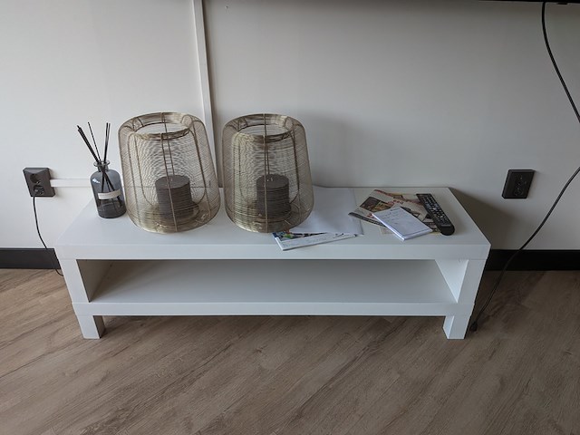 Televisie aan muurbeugel samsung, ue55ju6000w - afbeelding 2 van  11