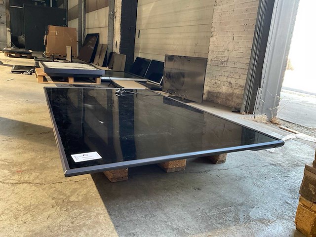 Televisie en monitor (33x) - afbeelding 1 van  38