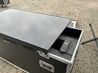 Televisie in flightcase - afbeelding 2 van  4