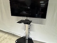Televisie lg, 55uj630v, op verrijdbare tv-standaard - afbeelding 1 van  7