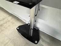 Televisie lg, 55uj630v, op verrijdbare tv-standaard - afbeelding 2 van  7