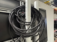 Televisie met conferentiesysteem samsung/logitech, qe65q80aat, op verrijdbare tv-standaard - afbeelding 10 van  13