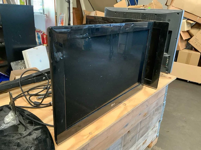 Televisie schermen (3x) - afbeelding 2 van  4