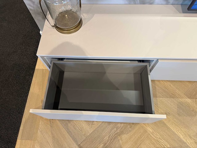 Televisiemeubel 244x37,5 cm - afbeelding 4 van  5