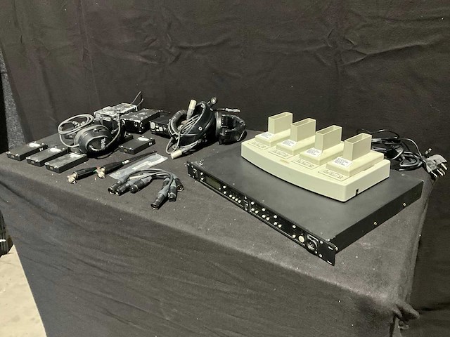 Telex btx-800 draadloze intercom - afbeelding 1 van  16