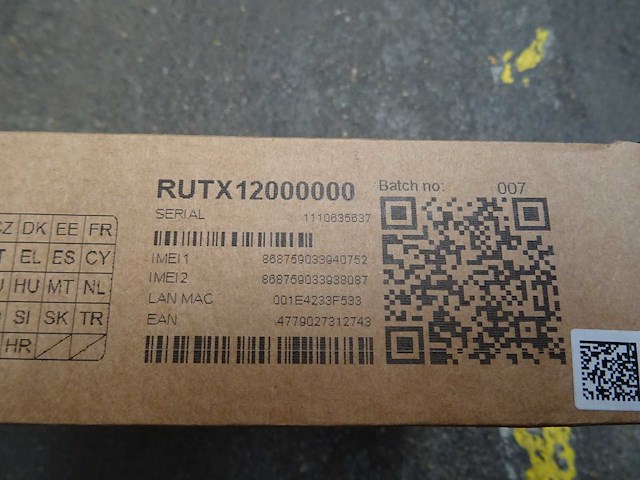 Teltonika - rutx12000000 - industriële lte cat6 router - afbeelding 3 van  3