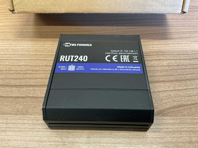 Teltonika rut240 compacte industriële 4g lte-router - afbeelding 3 van  9