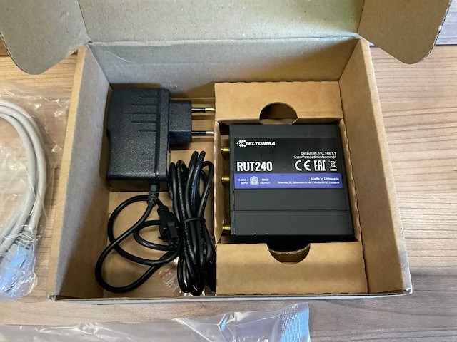 Teltonika rut240 compacte industriële 4g lte-router - afbeelding 9 van  9