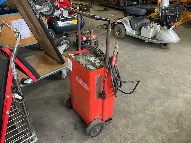 Telwin dynamic 620 acculader - afbeelding 1 van  2