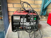 Telwin leader 220 start acculader - afbeelding 2 van  3