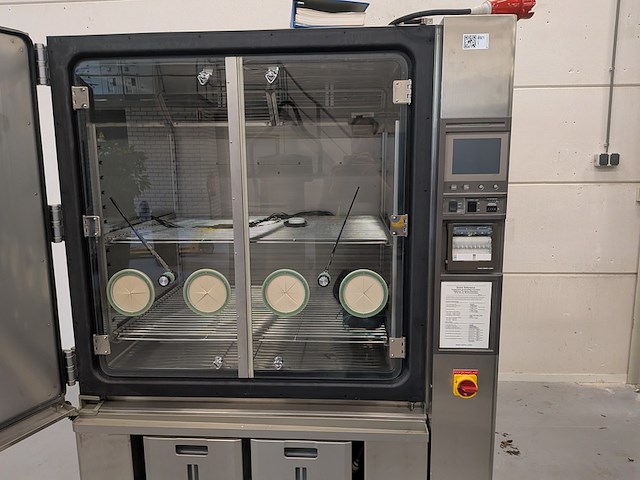 Temperatuur en vochtigheidskamer, tabai espec, accretech, pl-4kp, 1998 - afbeelding 27 van  29
