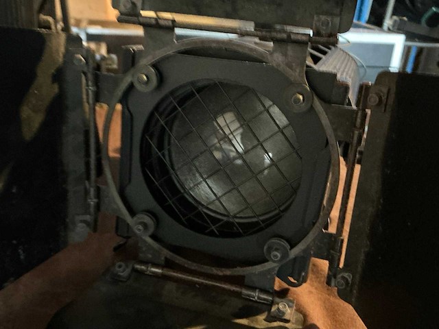 Tempo pc650 + spotlight (2x) - afbeelding 2 van  4