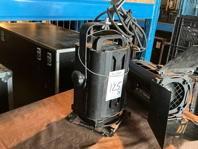 Tempo pc650 + spotlight (2x) - afbeelding 3 van  4