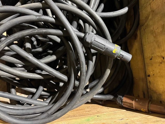 Ten47 - partij powerlock 400a kabels in pallet - afbeelding 3 van  5