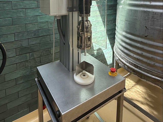 Tenco avvita trice semiautomatica schroefdop machine wijn-fris-bier - afbeelding 6 van  8