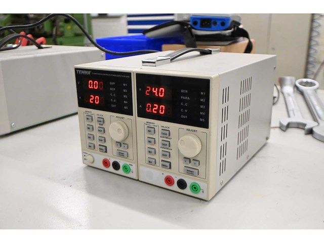 Tenma 72-10495 digital control dc 0-30v power supply unit - afbeelding 2 van  4