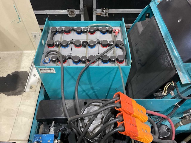 Tennant - 1998 - 530e - veegmachine - afbeelding 5 van  24