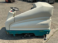 Tennant - 7200 - zelfrijdende schrobmachine - afbeelding 2 van  27
