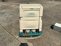 Tennant - 7200 - zelfrijdende schrobmachine - afbeelding 4 van  27