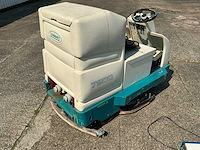 Tennant - 7200 - zelfrijdende schrobmachine - afbeelding 5 van  27