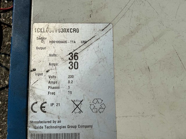Tennant - 7200 - zelfrijdende schrobmachine - afbeelding 3 van  28