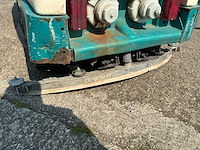 Tennant - 7200 - zelfrijdende schrobmachine - afbeelding 7 van  8