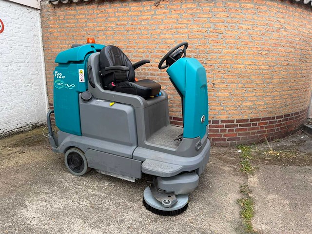 Tennant - t12 - opzit schrob-zuigmachine - afbeelding 6 van  11