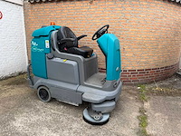 Tennant - t12 - opzit schrob-zuigmachine - afbeelding 6 van  11