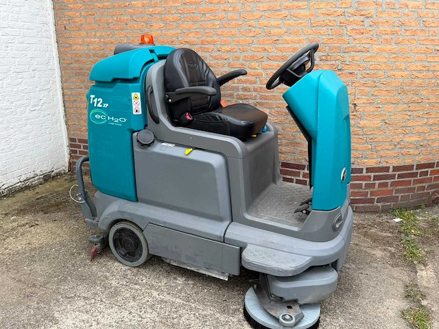 Tennant - t12 - opzit schrob-zuigmachine - afbeelding 7 van  11