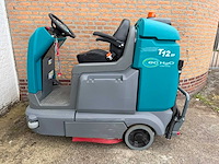 Tennant - t12 - opzit schrob-zuigmachine - afbeelding 1 van  11