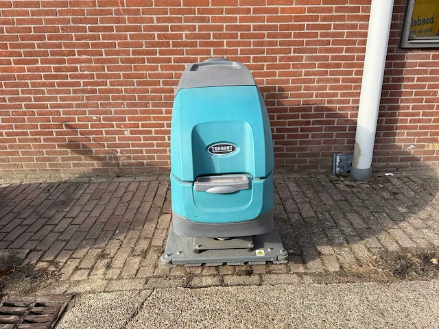Tennant - t500e - schrob-zuigmachine - afbeelding 4 van  8