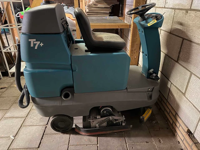 Tennant - t7 - opzit schrob-zuigmachine - afbeelding 1 van  6