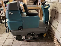 Tennant - t7 - opzit schrob-zuigmachine