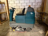 Tennant - t7 - opzit schrob-zuigmachine - afbeelding 2 van  6