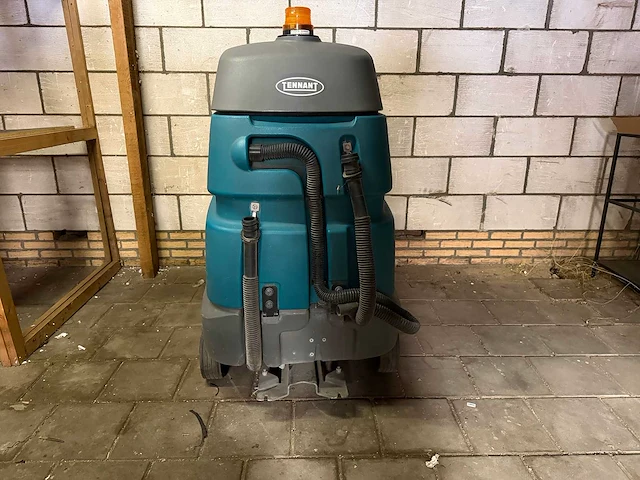 Tennant - t7 - opzit schrob-zuigmachine - afbeelding 6 van  6